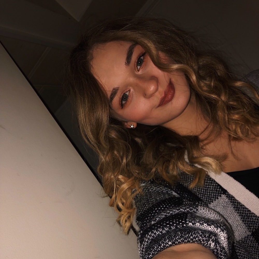Meet your Posher, Brooke
